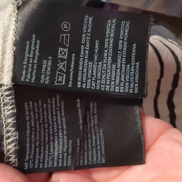 H&M Tan & Black Notch Neck Rayon Shift Dress - Picture 3 of 5